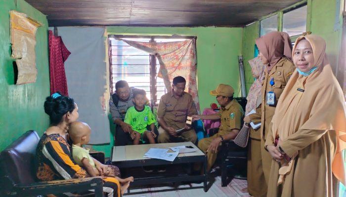 Peduli Anak Bangsa, Pak Bhabin Ini Perjuangkan Fadil Amin Kembali Masuk Sekolah