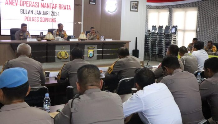 Kapolres Soppeng Pimpin Anev Ops Mantap Brata 2024