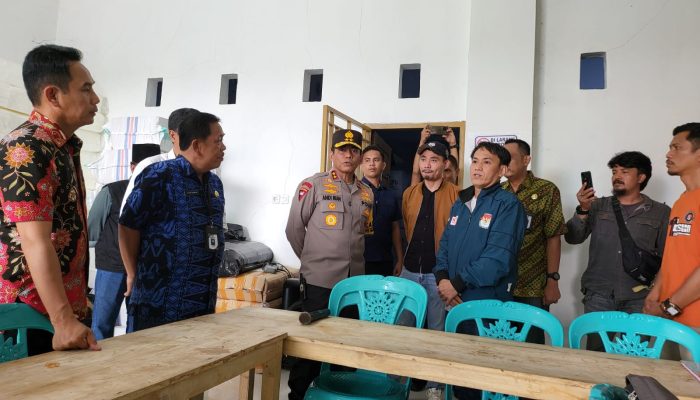 Kapolda Sulsel Kunjungi Gudang Logistik KPUD Bulukumba