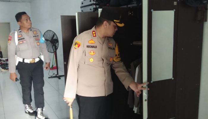 Kapolres Gowa Lakukan Sidak di Barak Bujang Polres Gowa