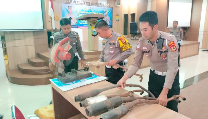 Sat Lantas Polres Palopo Gelar Deklarasi Anti Knalpot Brong Yang Tidak Sesuai Dengan Spektek