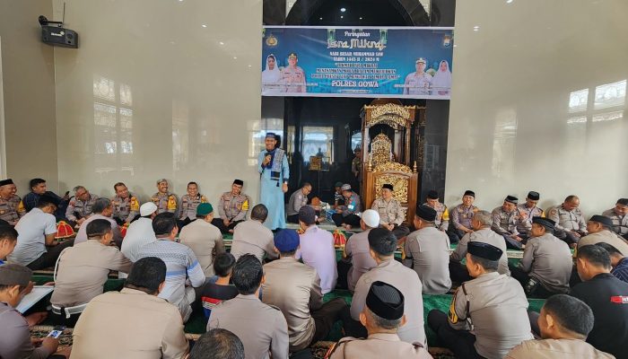 Polres Gowa Memperingati Isra Mikraj Nabi Muhammad SAW 1445 H/2024 M di Masjid Al Ghaffar