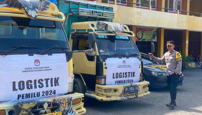 Wakapolres Polman Cek Pengamanan Pendistribusian Logistik Pemilu Di Gudang KPU Polman