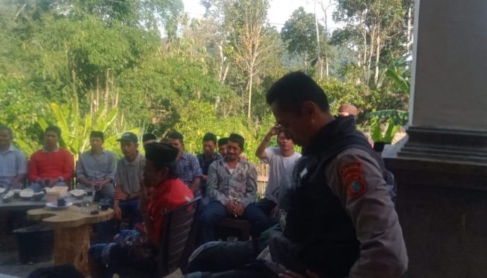Jumat Curhat Polres Polman, Kapolres Siap Siap Tindak Lanjuti Keluhan Masyarakat