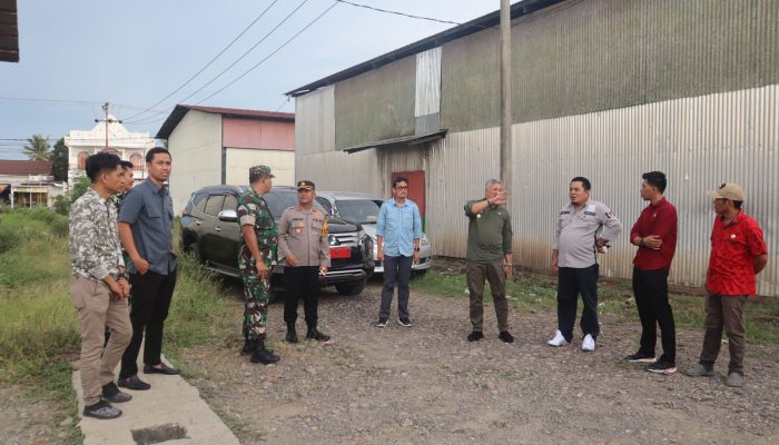 Kapolres Pinrang Hadir Dalam Pelepasan Pendistribusian Logistik Pemilu 2024 Bersama Forkopimda