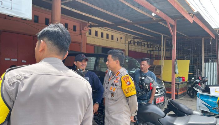 Dir Samapta Bersama Kabid Humas Cek Gudang Logistik KPU Pastikan Situasi Aman
