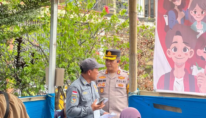 Kapolres Parepare Melakukan Pengecekan Giat Pengamanan Pemungutan dan Perhitungan Suara Pemilu 2024 di Sejumlah TPS