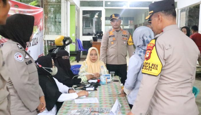Tim Sidokkes Polres Wajo, Cek Kesehatan Petugas Penyelenggara Dan Personil Pengamanan Pemilu 2024