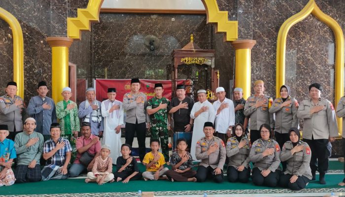 Polda Sulsel Gelar Jumat Curhat bersama Warga Sudiang Makassar