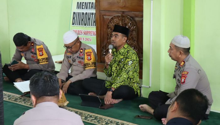 Polres Soppeng Laksanakan Binrohtal Dalam Rangka Peningkatan Iman dan Taqwa
