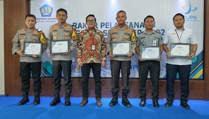 Polres Luwu Timur Diganjar Penghargaan Sebagai Satker Terbaik Pengelolaan Keuangan dari KPPN Palopo