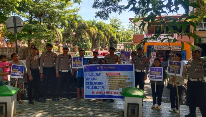 Operasi Keselamatan Pallawa 2024 Hari Ke-9: Satlantas Polres Tana Toraja Sosialisasi Keselamatan di Sejumlah Titik