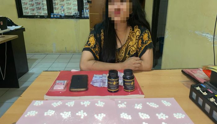 Jual Obat THD, Satresnarkoba Polres Luwu Amankan Seorang Wanita Di Larsel