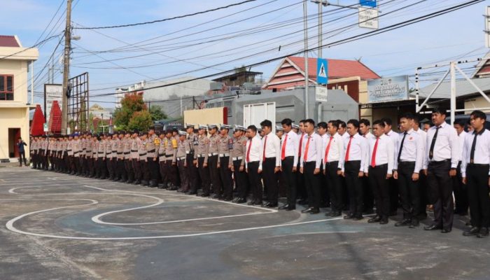 Meskipun Puasa, Polresta Mamuju Tetap Semangat Kawal Aksi Unras