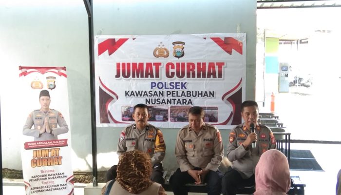 Kapolsek KPN Gelar Jum’at Curhat di Terminal Tunggu Pelabuhan Nusantara Parepare