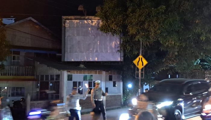 Satlantas Polresta Mamuju Gelar Pengamanan Sholat Tarwih di Malam ke 14 Ramadan