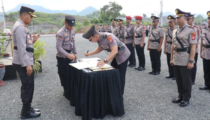 Kapolres Soppeng Pimpin Sertijab Sejumlah Perwira