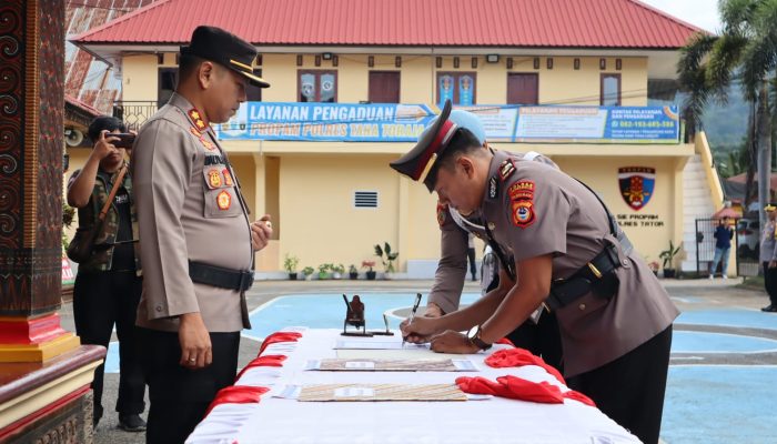 Kapolres Tana Toraja Pimpin Upacara Serah Terima Jabatan Kasat Intel, Kasat Reskrim Dan Kapolsek Makale