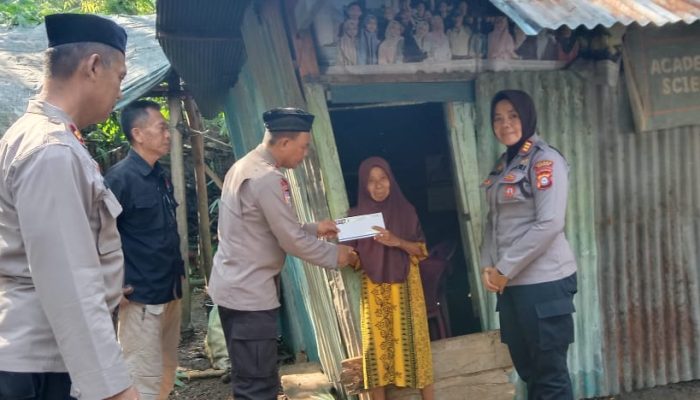 Polres Maros Beri Bantuan Tunai Pada Warga Miskin Di Kecamatan Bantimurung