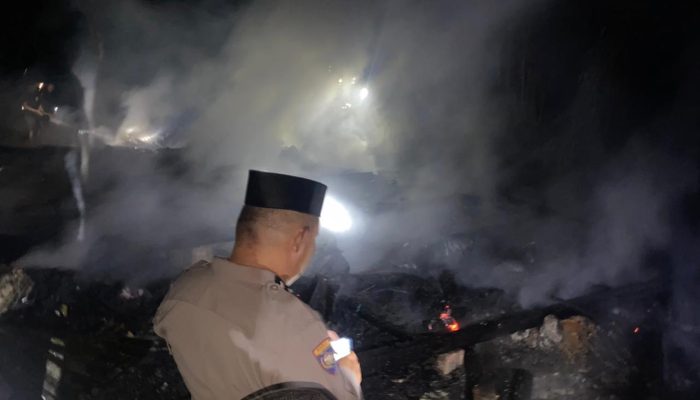 Kebakaran di Pitumpanua, Kapolsek : Di Duga Korsleting Listrik