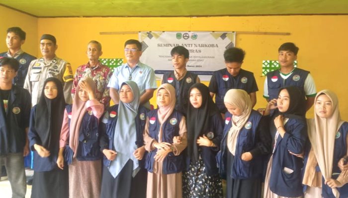 Sat Res Narkoba Polres Luwu Utara Sosialisasikan Bahaya Narkoba Ke Mahasiswa KKN