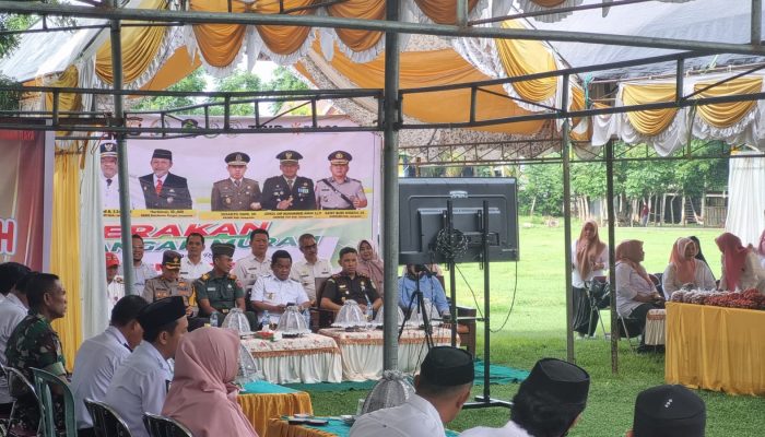 Wakapolres Jeneponto Hadiri Pasar Murah Serentak di Desa Sapanang