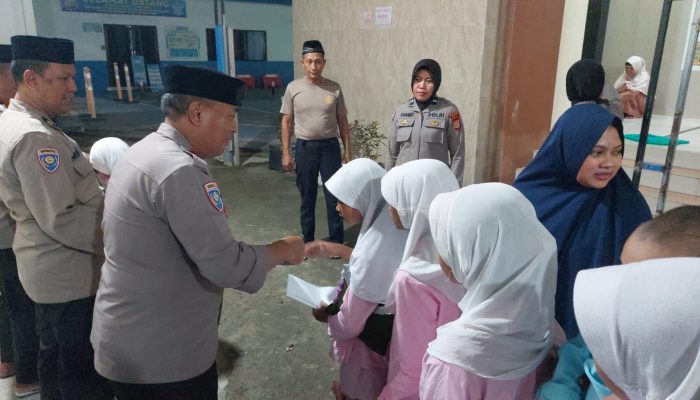 Polres Gowa Gelar Buka Bersama dan Bagi-bagi Tali Asih untuk Anak Yatim Piatu