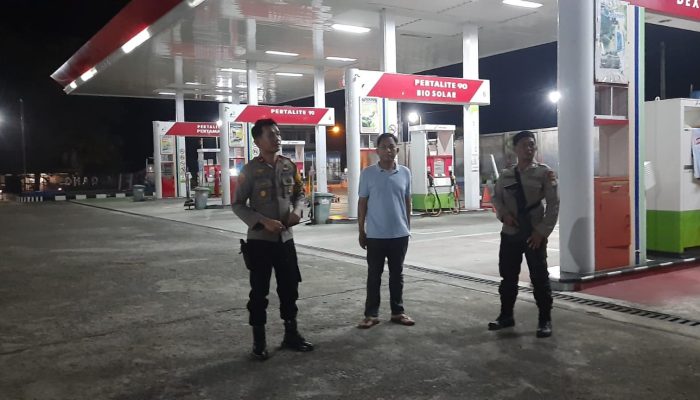 Kapolres Palopo Menurunkan Sejumlah Personilnya Berpatroli di Beberapa SPBU