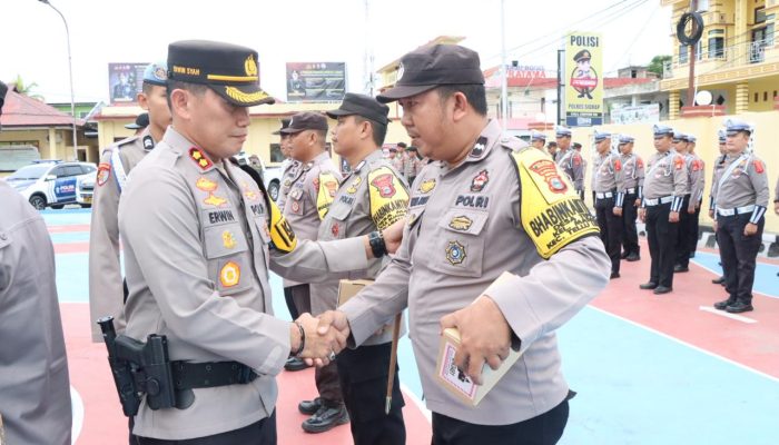 Kapolres Sidrap Pimpin Apel Gelar Pasukan Ops Kepolisian Terpusat Ketupat Dalam Rangka Pengamanan Idul Fitri