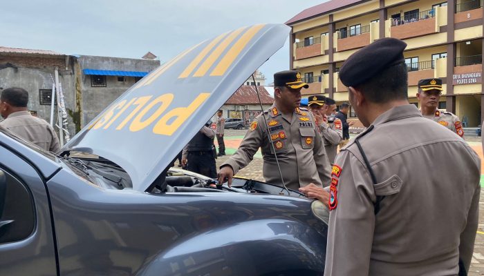 Kapolres Gowa Pimpin Pemeriksaan Kendaraan Dinas Operasional Satsamapta dan SPKT