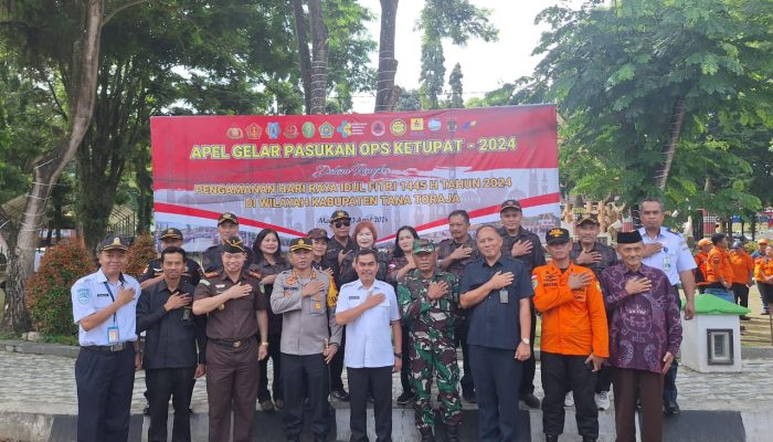 Kapolres Tana Toraja Pimpin Apel Gelar Pasukan Ops Ketupat – 2024