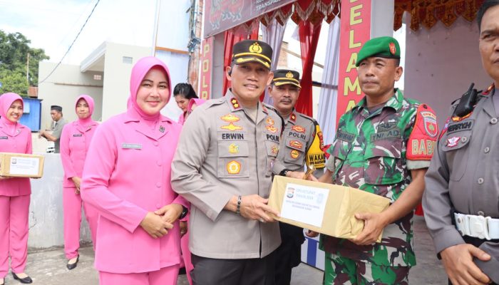 Kapolres Bersama Ketua Bhayangkari Cabang Sidrap Cek Pos Pengamanan Ops Ketupat