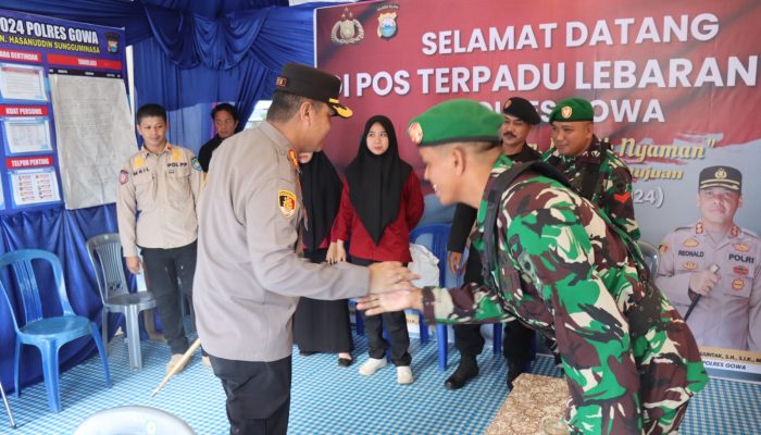 Kapolres Gowa Bersama PJU Kunjungi Pos Terpadu Ops Ketupat 2024 di Batas Kota Makassar-Gowa