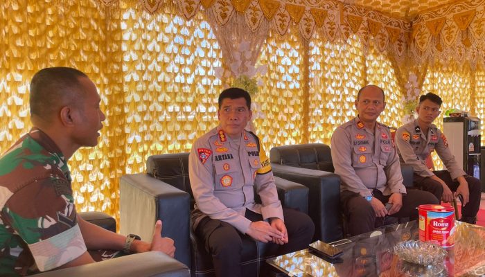 Hari Lebaran Ke 3, Karo Ops Polda Sulbar Cek Pos PAM Pelayanan Hari Raya Idul Fitri untuk Memastikan Pelayanan Terbaik bagi Masyarakat