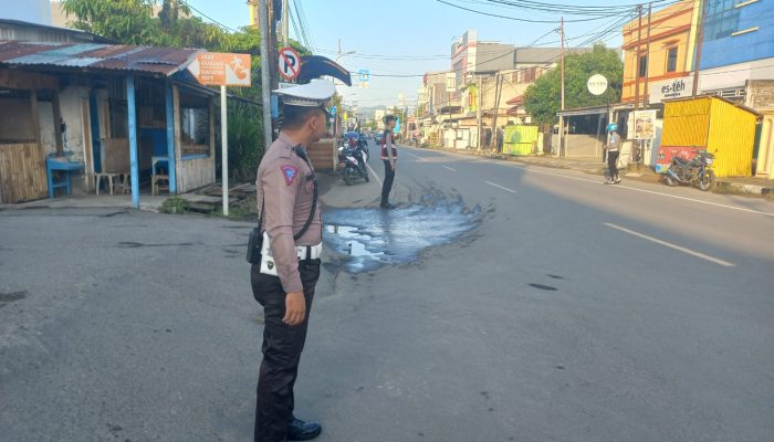 Arus Balik, Satuan Lalu Lintas Polresta Mamuju Gelar PAM Dan Gatur Lalulintas