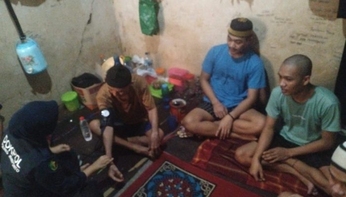 Polres Jeneponto Periksa Kesehatan Tahanan, AKBP Budi Hidayat: Untuk Menjaga Kebugaran Fisik dan Memastikan Terhindar dari Penyakit