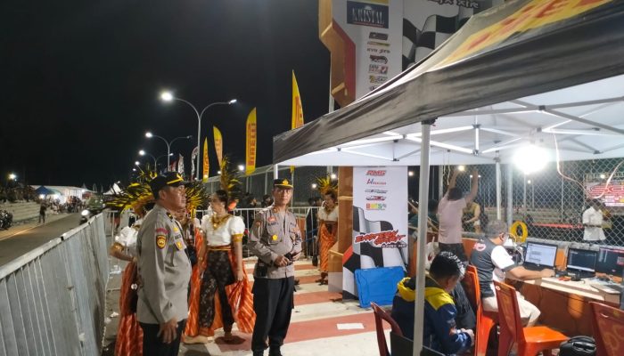 Kapolres Palopo Menerjunkan Personil dalam melaksanakan Pengamanan di Ratona Motor Sport