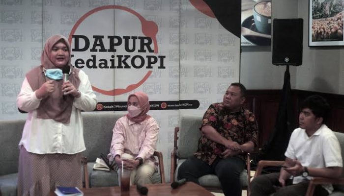 Survei KedaiKOPI: Mayoritas Masyarakat Puas Rekayasa Lalu Lintas yang Dilakukan Polri saat Arus Mudik