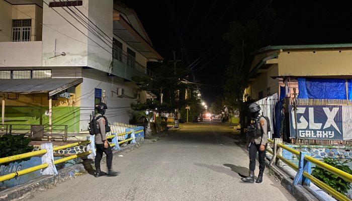 Untuk memastikan Situasi Tetap Kondusif, Personel Sat Samapta Polres Majene Laksanakan Patroli Malam