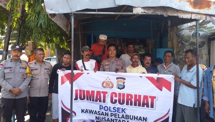 Mobil Parkir Tutupi Kios Dagangan Menjadi Keluhan Warga Di Jumat Curhat Polsek KPN