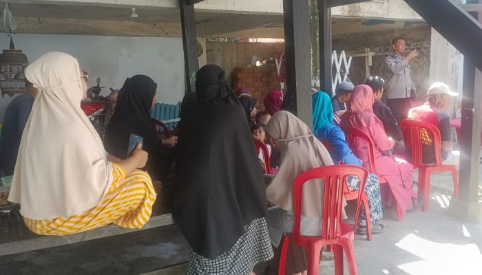 Ibu Ini Curhat Ke Polisi, Pendataan Warga Batal Karena Anjing Berkeliaran