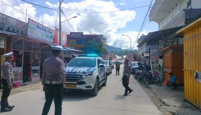 Personil Ditlantas Polda Sulbar Siaga Menjelang Kedatangan Presiden Jokowi