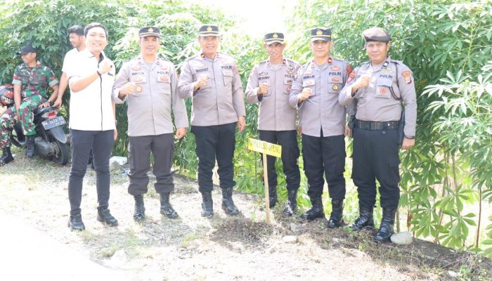 Wakapolres Soppeng Bersama PJU Laksanakan Penanaman Pohon