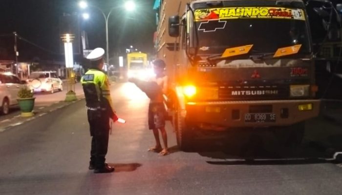 Sat Lantas Polres Parepare Ingatkan Setiap Pengendara, Dilarang Menggunakan Perlengkapan Tidak Penuhi Syarat Tehnis