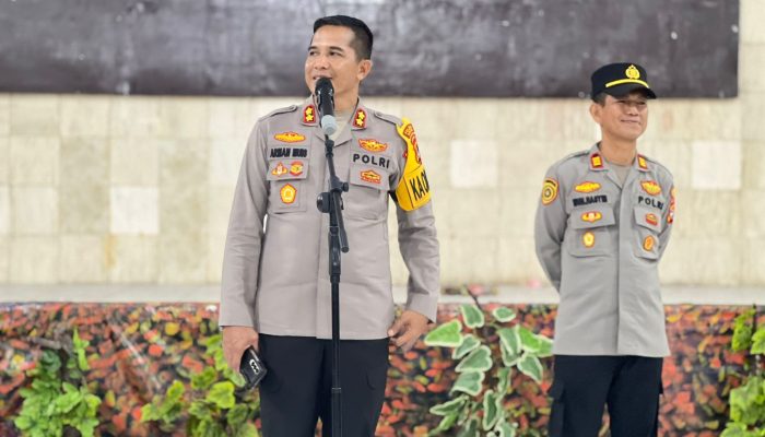Kapolres Parepare Beri Pengarahan Kepada Casis, Ingat Perbanyak Belajar dan Berdoa
