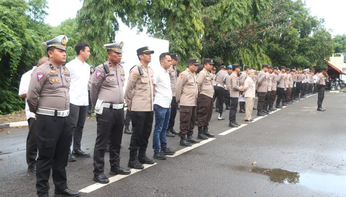Kapolres Wajo Pimpin Langsung Apel Pengamanan Peringatan May Day