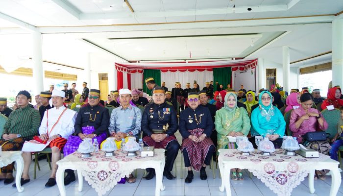 Kapolres Majene Hadiri Upacara Peringatan Hari Pendidikan Nasional di Pendopo Rujab Bupati Majene