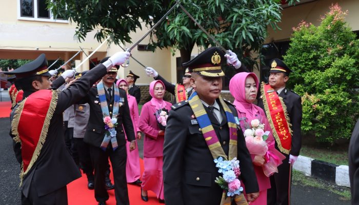 Kapolres Jeneponto Pimpin Upacara Purna Bakti Personilnya