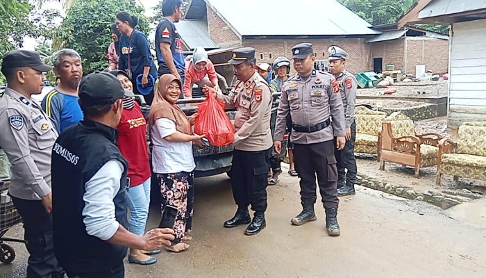 Kabag Ops Polres Gowa Hadiri Penanaman Pohon Buah dan Pohon Keras Tahun 2024 untuk Mendukung Ketahanan Pangan Nasional