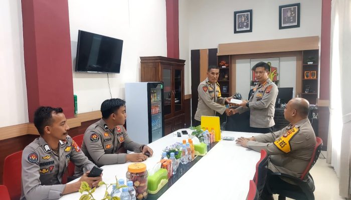 Kabid Humas Polda Sulbar : Kita Dorong Inovasi Untuk Tingkatkan Citra Polri di Polres Mamuju Tengah